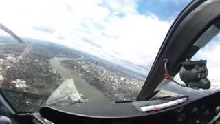 A helicopter tour of London in 360