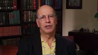 ILR School Dean Harry Katz welcomes new students to campus