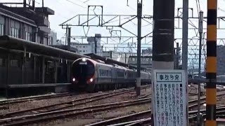 8600系  「特急しおかぜ・いしづち18号」　松山駅発車