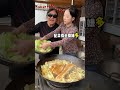 小花卷沾鱼汤，大口大口吃的香！我的乡村生活 天儿冷吃点啥 农村美食