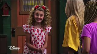 Emma returns to Camp Kikiwaka- Bunk´d
