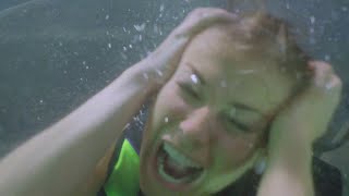 Carmen Electra in trouble underwater!