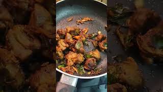 வருவல்னா இப்பிடி இருக்கணும்👌 மட்டன் வருவல்🤤 #ytshorts #shorts #trending #viral #mutton #fry #food