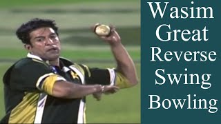 Wasim Akram Most Skillful Bowling With The Old Ball - Amazing Reverse Swing Bowling