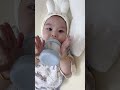 人类幼崽喝奶也太可爱了人类幼崽 萌娃 拜拜二月闹babycare防胀气奶瓶了不起的成长力量