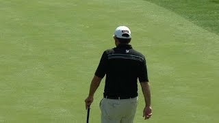 Ben Curtis drains a 62-foot birdie putt at Valero