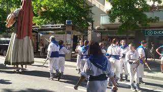 la Laia Sigi-lata i els Bastoners a la festa del barri de Cerdanyola 2022