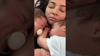 Gemeos dormindo com a mamae - twins and mommy sleeping - #gemeos #twins #Casal #pedidodecasamento #