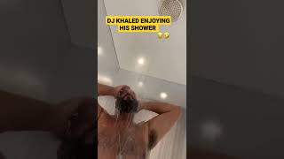 DJ KHALED ENJOYING HIS SHOWER #shorts #djkhaled #rapper