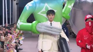 回顾200806 吴亦凡 路易威登春夏男装秀 Kris Wu Louis Vuitton Men's Spring Summer Throwback