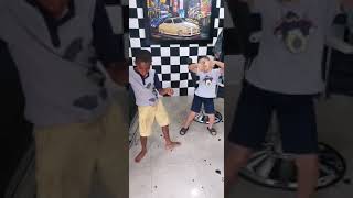 Jordán y micael bailando dale pakitin