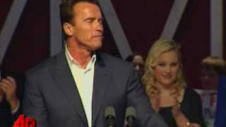 McCain Campaigns in Ohio With Schwarzenegger