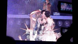 Jay Chou (周杰倫) performs \