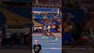 Erriyon Knighton storms to fastest indoor 200m debut in history 🔥 | World Indoor Tour 2024 #sports