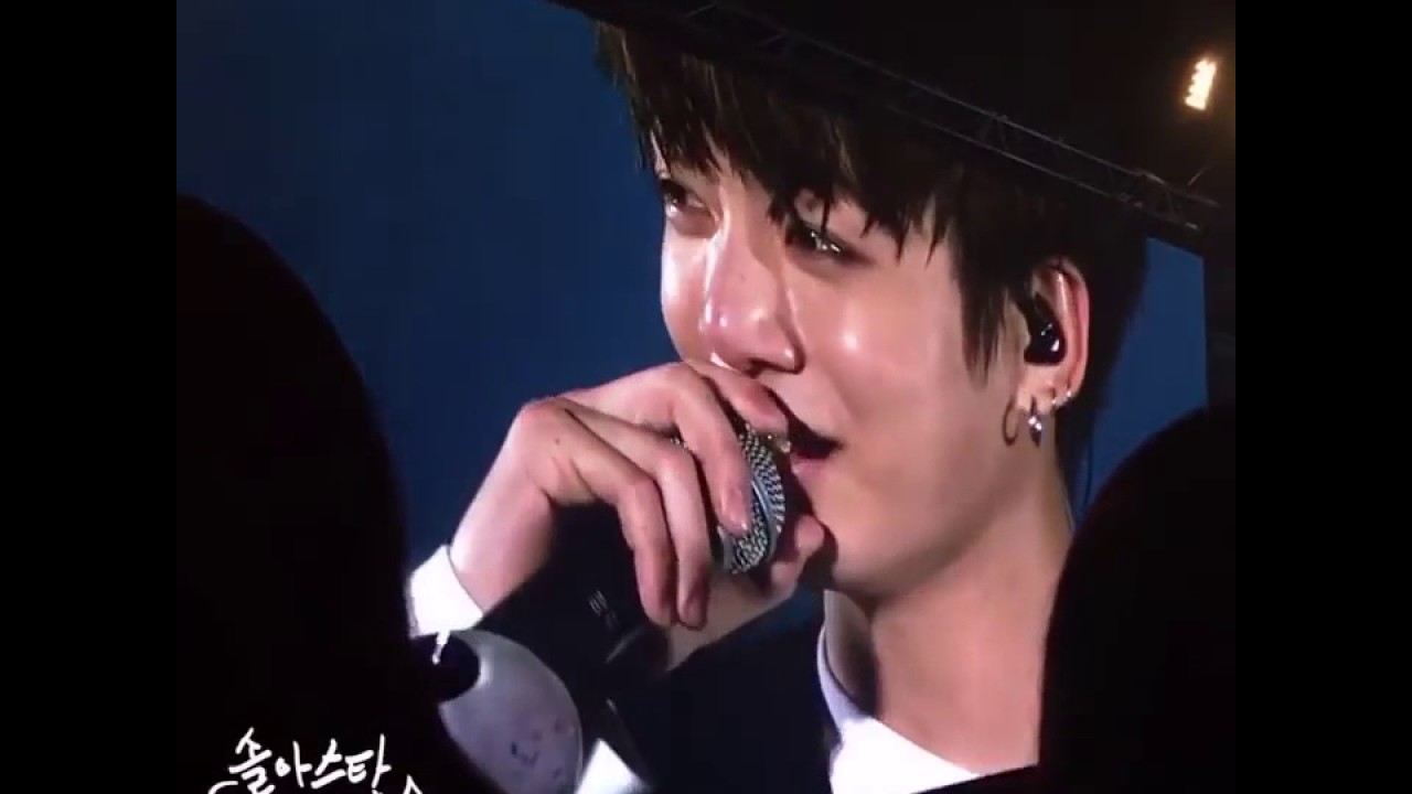 BTS Jungkook Crying @ BTS 3RD MUSTER - YouTube