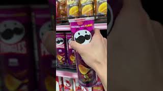 ISSEI funny  😂😂😂 Really? I try it! 🤩 BBQ Pringles Sauce #shorts