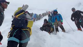 Manaslu Expedition - VII. Traffic Jam at the Bottleneck