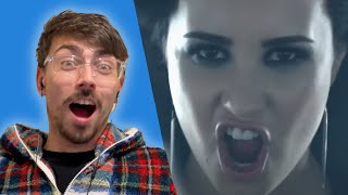 Demi Lovato - Heart Attack Reaction