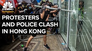 Hong Kong protesters confront riot police – 07/01/2019