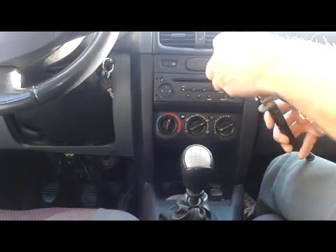 How to change Renault Symbol center console bulbs How to change Renault Symbol center console bulbs