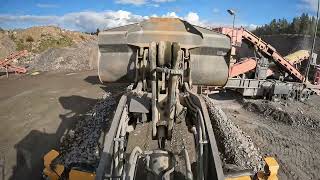 A day at work Volvo L180H wheel loaders