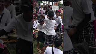 BALEGANJUR NGARAP GIANYAR || Aksi para bocil || jaipong pencak silat🤣🤣#shorts