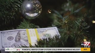 Holiday job hunting? Here's how to avoid scams