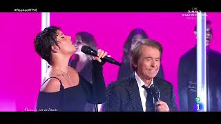 RAPHAEL \u0026 NATHY PELUSO - ESCANDALO | Especial Nochebuena RTVE 2022