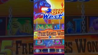 5 juegos gratis aver cómo paga go West  #viralshorts #fyp #lasvegas #viralpost #gambling#viralvideo