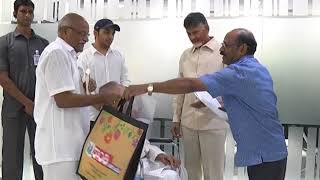 SRI YADLAPATI VENKATARAO MET AP CM AT RESIDENCE ON 20082018