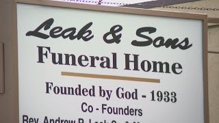'A pillar in the community': Chicagoans remember Spencer Leak Jr. after his death
