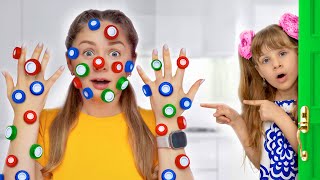 Toys Gets Stuck On Mom's Face | Diana and Roma