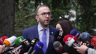 Top News - Berisha, si një celulë ilegale!/ Flet Bardhi pas deklaratës së ish-kryeministrit