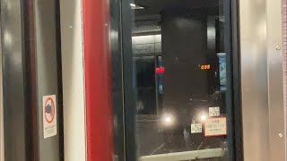 「垃圾累事🚮」港鐵荃灣綫M-train (A203/A110) 駛入太子站4台