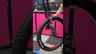 HOW TO GO TUBELESS PART 1. THE ULTIMATE TUBELESS SETUP KIT #MUCOFF #tubeless #workshop