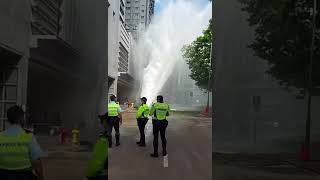 時間：1535地點：海盛路有線對出事件：爆水管.