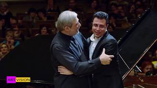 Giorgi Mikadze plays Kakhidze - Concerto for Piano \u0026 Orchestra