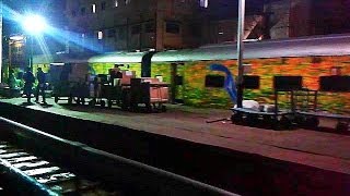 TNP WDM7 shunting Chennai-Madurai AC Duronto Express