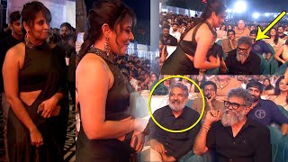 Anasuya Bharadwaj Touches Sukumar Feet @ Pushpa 2 Pre Release Event | SS Rajamouli | Tollywood