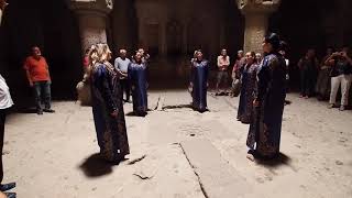 Luys Vocal Quintet im Kloster Geghard - Armenien.