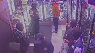 Man shot twice in the head in NYC smoke shop: NYPD