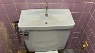 トイレの水道管が凍結して水漏れが起きたので修理します(^^)/