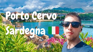 Recorriendo Porto Cervo en la Isla de Sardegna - Italia