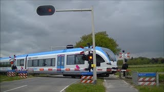 Spoorwegovergang Zevenaar // Dutch railroad crossing