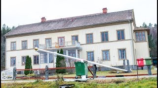 Lôkes Hälsingegård får sin flaggstång