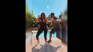 Catherine Fulop bailando en la pileta - Instagram