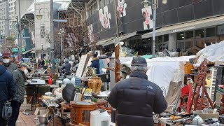 골동품 신기한 물건 넘치는 멋진 야외 박물관, 풍물시장  Museum of cute n mysterious antiques at Dongdaemoon used market