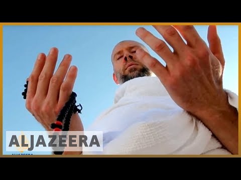 Jewish convert to Islam does pilgrimage to plain of Arafat Jewish convert to Islam does pilgrimage to plain of Arafat