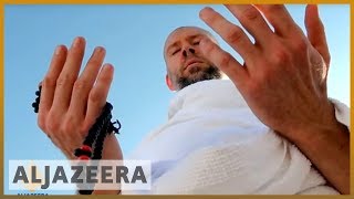 Jewish convert to Islam; does pilgrimage to plain of Arafat