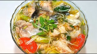 Cách nấu CANH CHUA ĐẦU CÁ HỒI không tanh siêu ngon - Bếp Nhà Hoàng